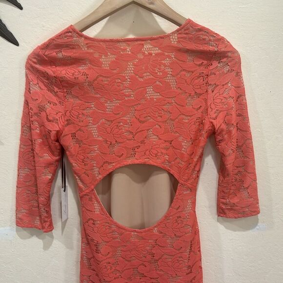 NEW! Lovers + Friends Sway Back Lace Dress ~ Peach ~ XS $164 - Picture 5 of 11